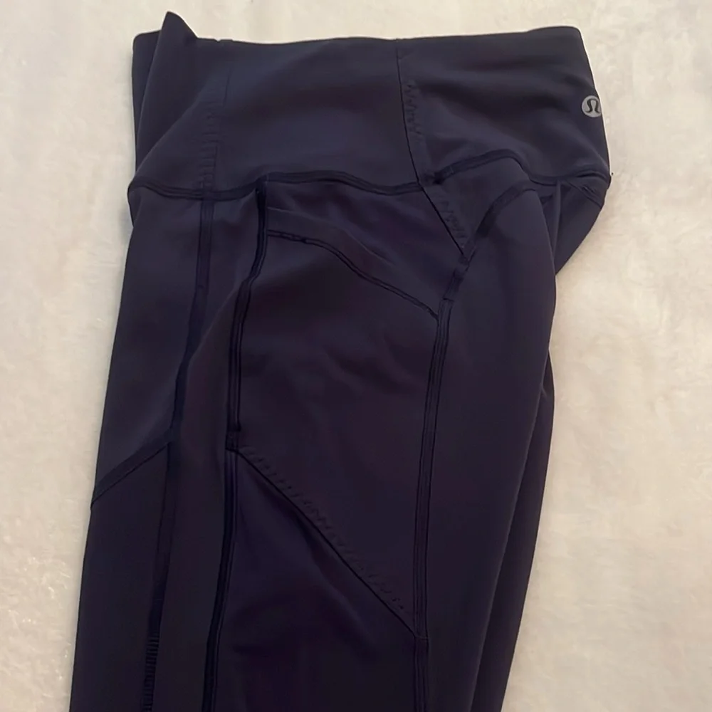 lululemon athletica sleek dark
